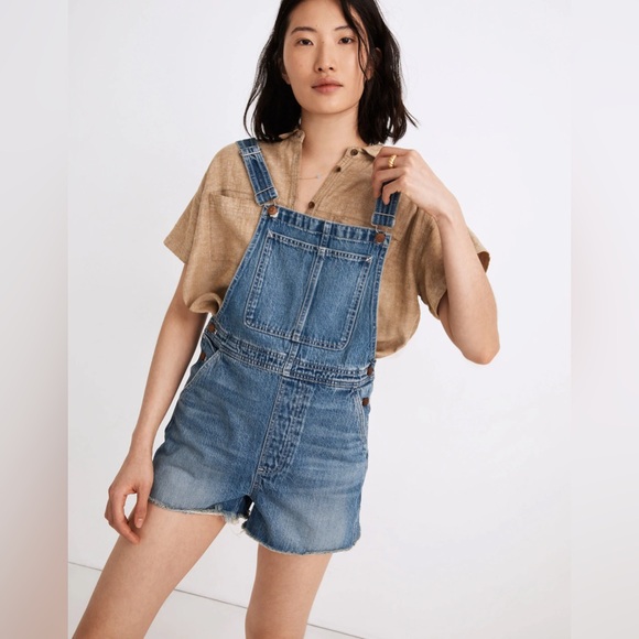 Madewell Pants - Madewell Adirondack Short Overalls in Wrightwood Wash